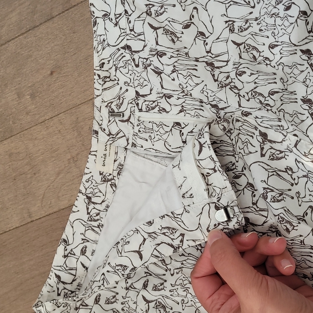 Mia Melon deer print shorts - Picture 6 of 8